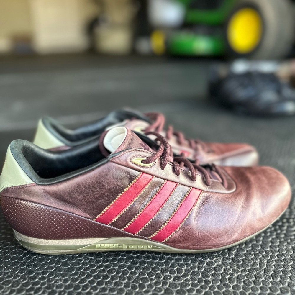 Adidas Goodyear Porsche design burgundy men’s 11 1/2 size